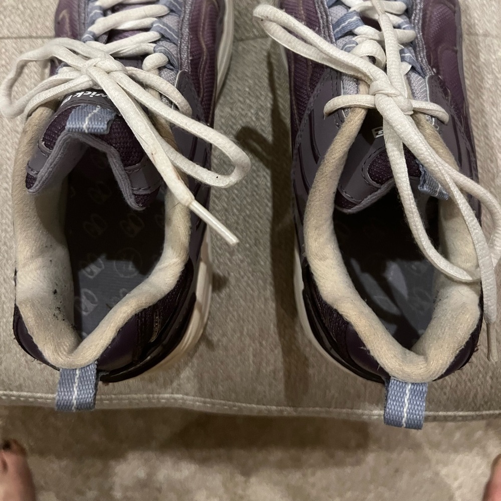Brunswick women’s bowling shoes